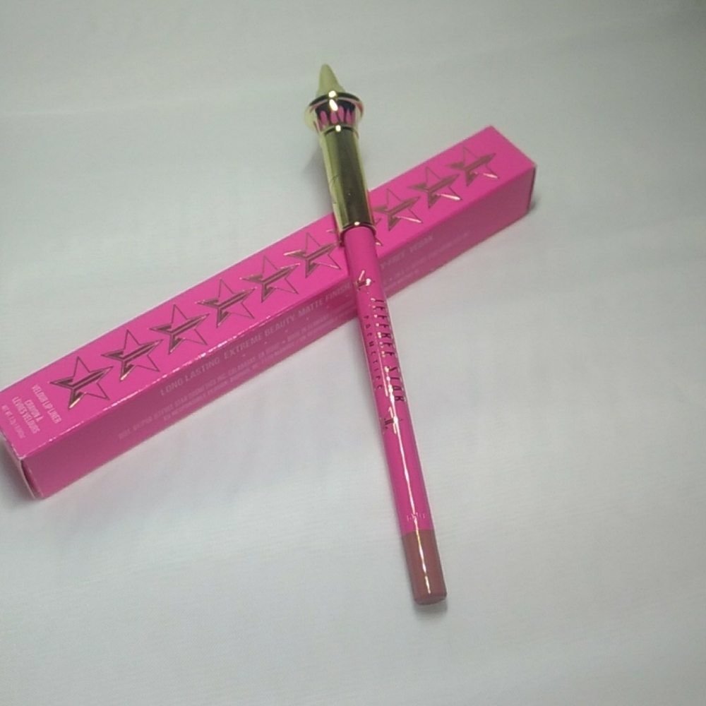 Jeffree star lip liner